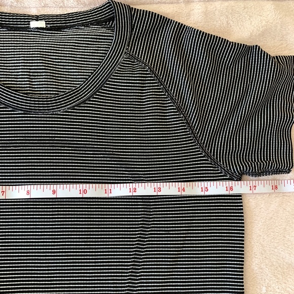 Lululemon Swiftly Tech SS - Picture 7 of 12